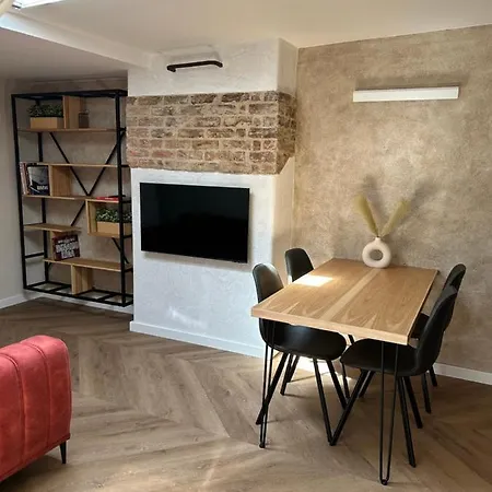 B34 Loft Apartment