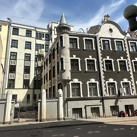 B34 Loft Apartment Riga